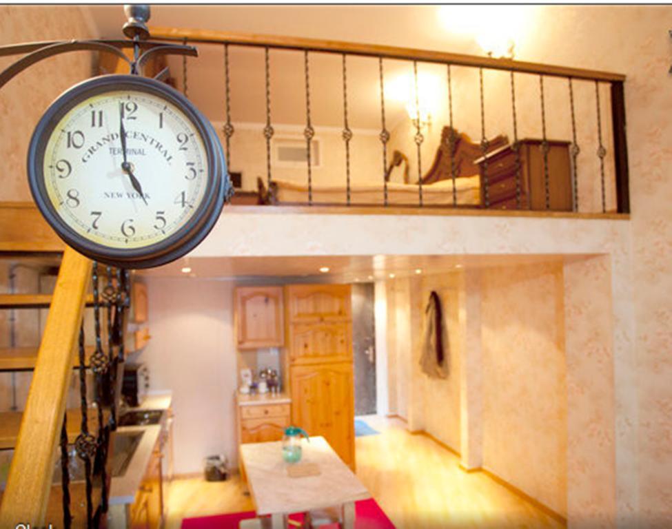 Evrika Apartments On Rustaveli Avenue ティビリシ 部屋 写真